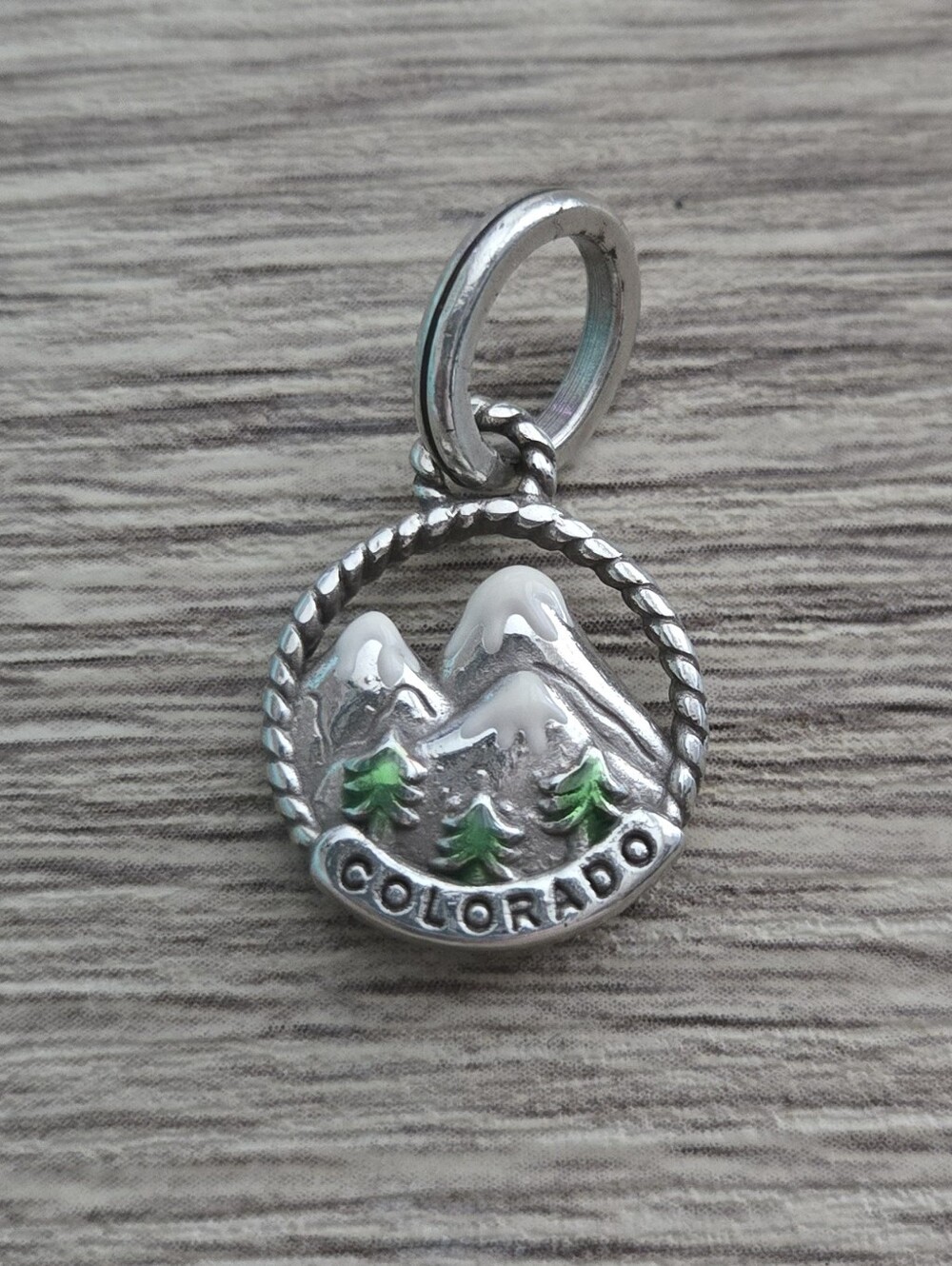 Colorado-Rock Mtns Charm